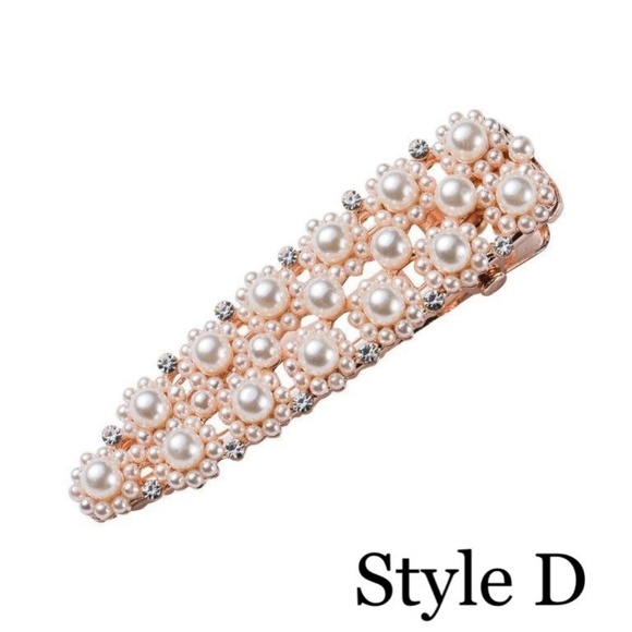 Teardrop Vintage Pearl Clips main image 7
